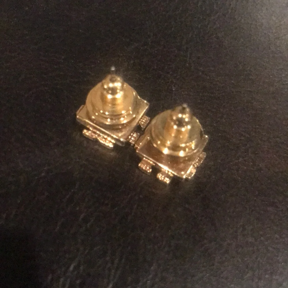 Tory Burch Stud Earrings!